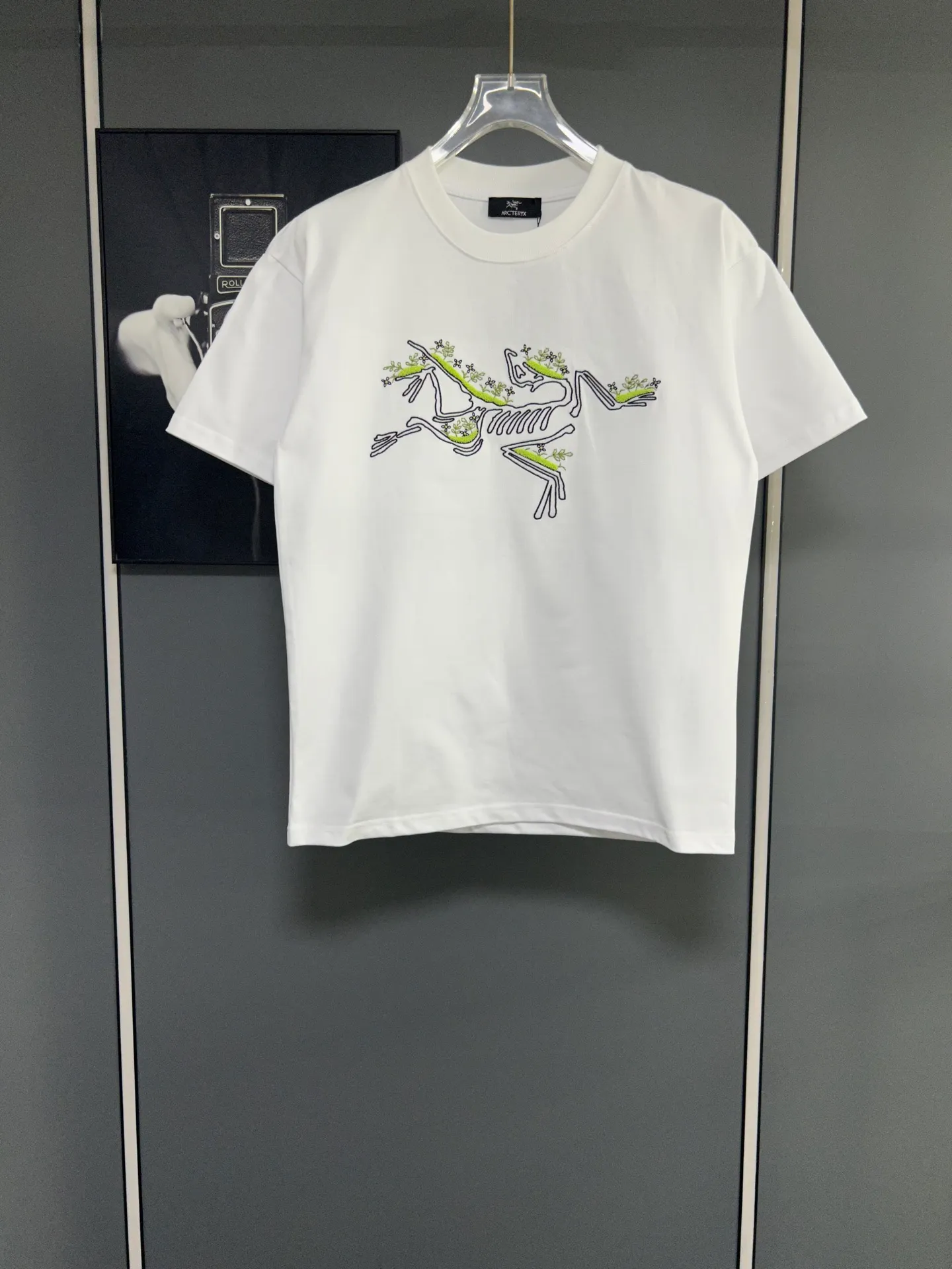 ARC TERYX/ Quality T Classic LOGO Same Style 2026ss Quality Versatile Quality : Black.White Size：S M L XL